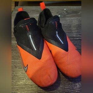 Nike soccer cleats for kids